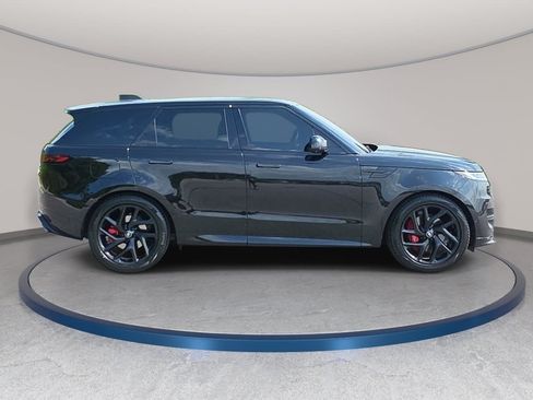 Used 2023 Land Rover Range Rover Sport SE Dynamic AWD/4WD image 4