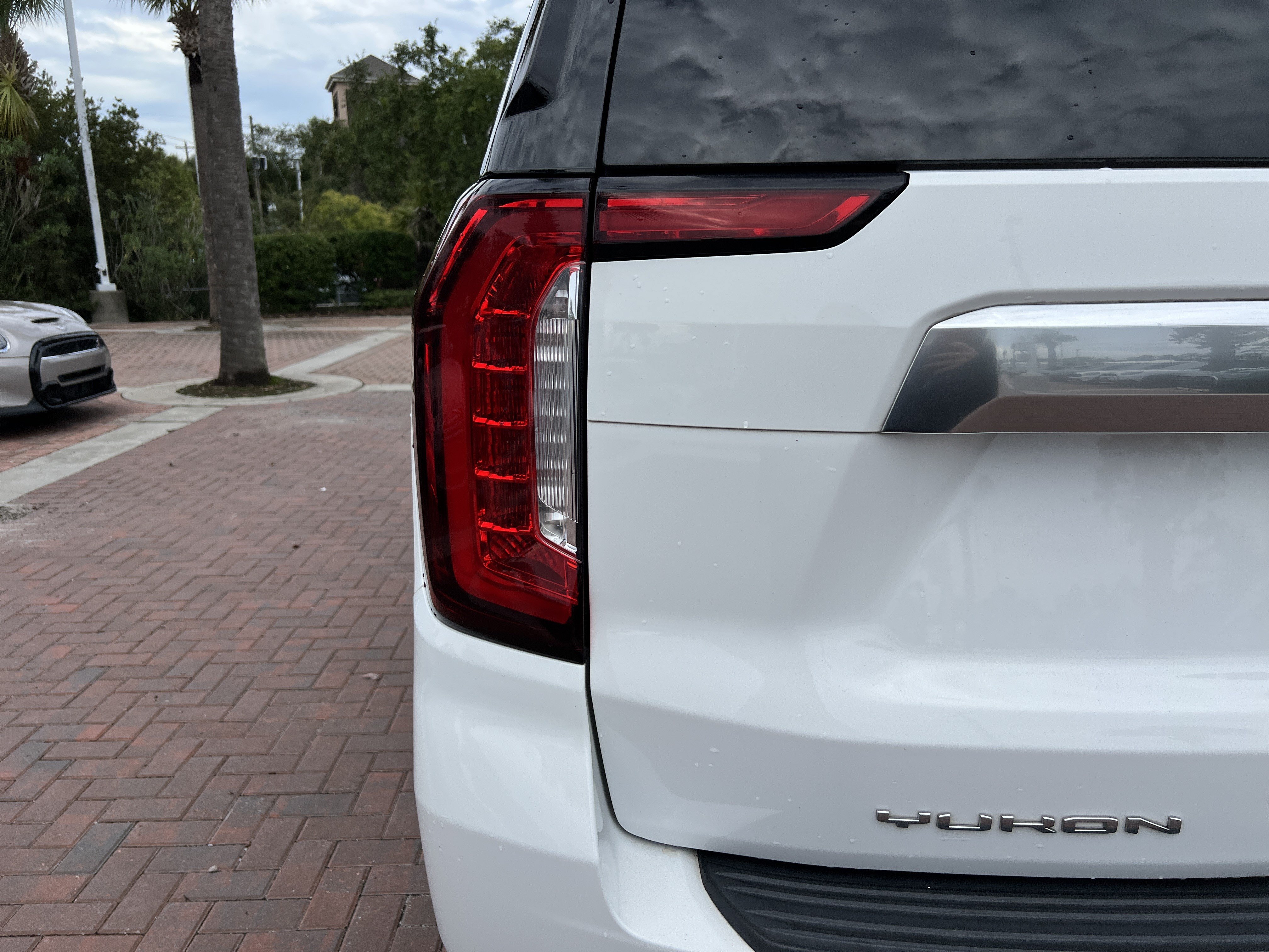 Used 2021 GMC Yukon Denali w/ Denali Premium Package AWD/4WD image 39
