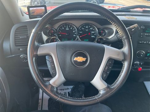 Used 2013 Chevrolet Silverado 1500 LT image 17