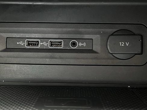 Used 2021 Volkswagen Atlas SEL Premium image 31