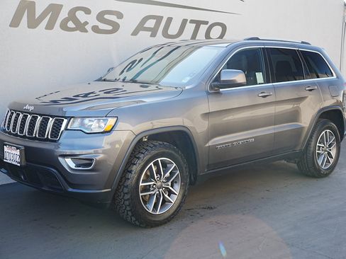 Used 2020 Jeep Grand Cherokee Laredo w/ Security & Convenience Group image 7