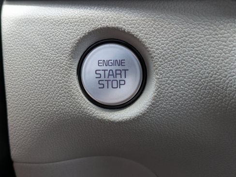 Certified 2024 Kia Sorento S AWD/4WD image 28
