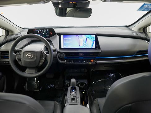 Used 2025 Toyota Prius AWD image 12