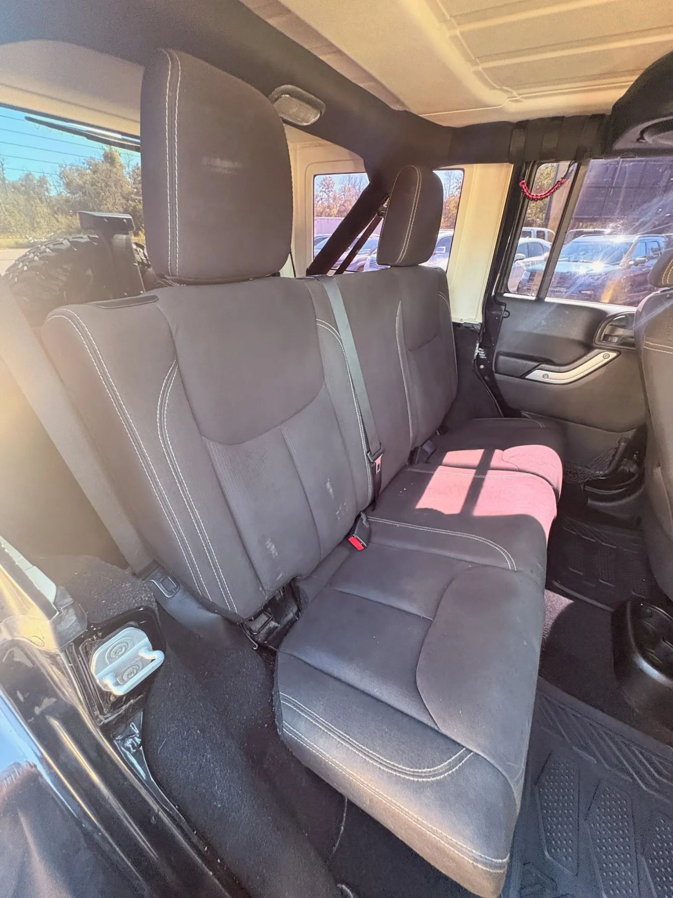 Used 2013 Jeep Wrangler Unlimited Sahara AWD/4WD image 30