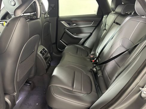 New 2026 Jaguar F-PACE R-Dynamic S image 11