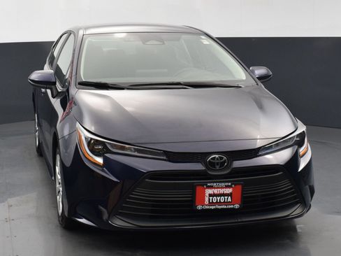 Used 2025 Toyota Corolla LE FWD image 7
