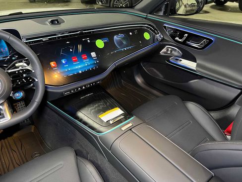 New 2026 Mercedes-Benz E 53 AMG e 4MATIC Sedan image 42