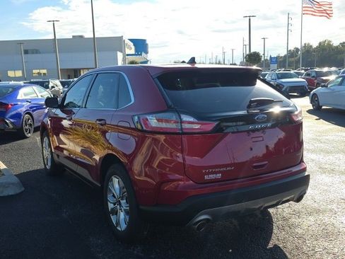 Used 2023 Ford Edge Titanium image 3