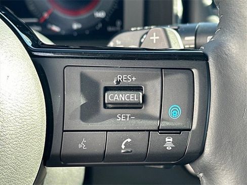 Used 2023 Nissan Rogue Platinum w/ Platinum Premium Package image 22