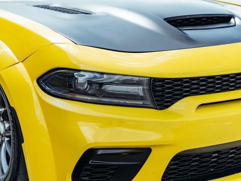Used 2018 Dodge Charger SRT w/ Technology Group RWD image 42