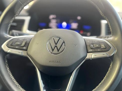 Used 2022 Volkswagen Atlas Cross Sport SE image 21