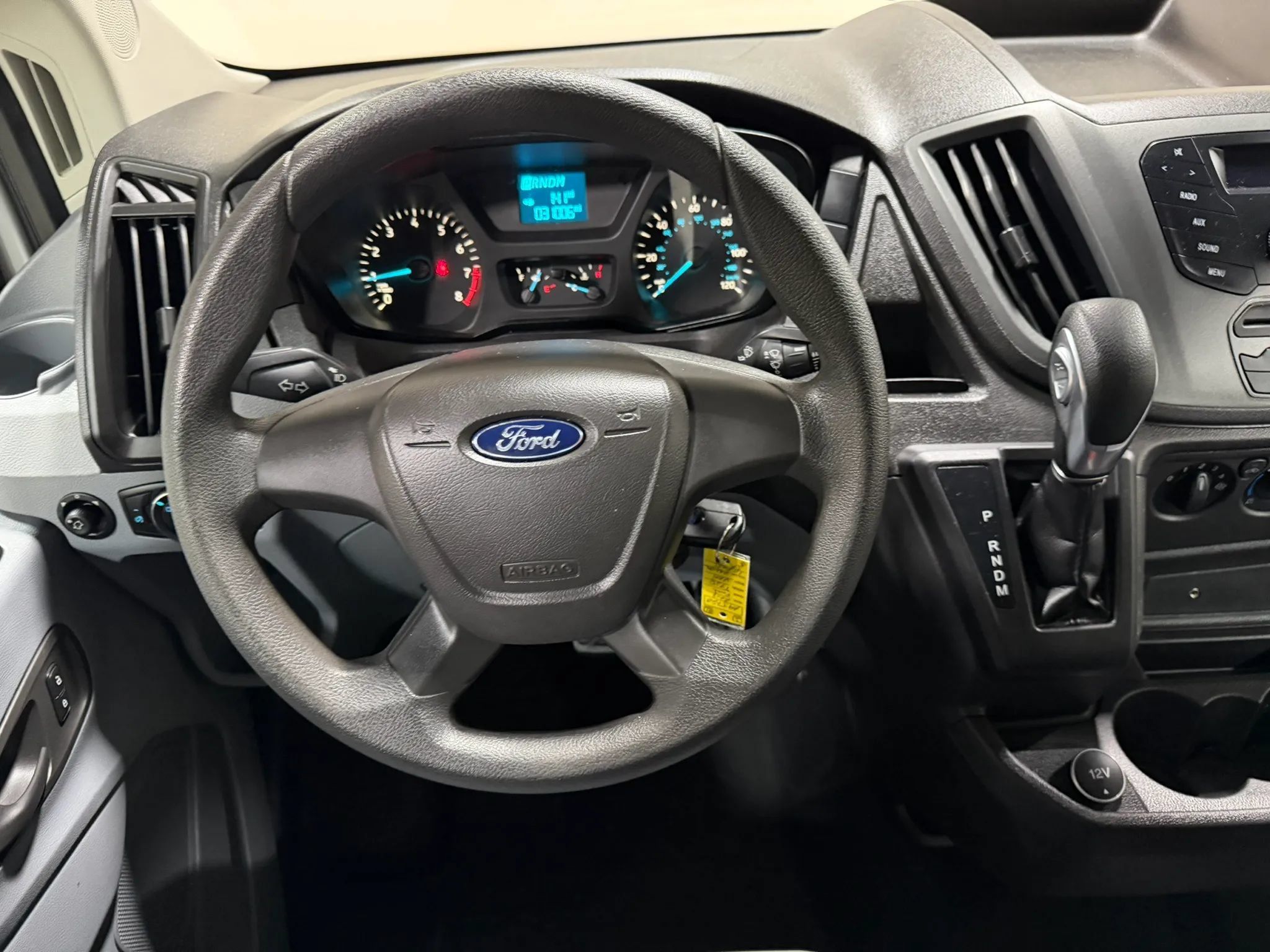 Used 2018 Ford Transit 150 XL RWD image 45