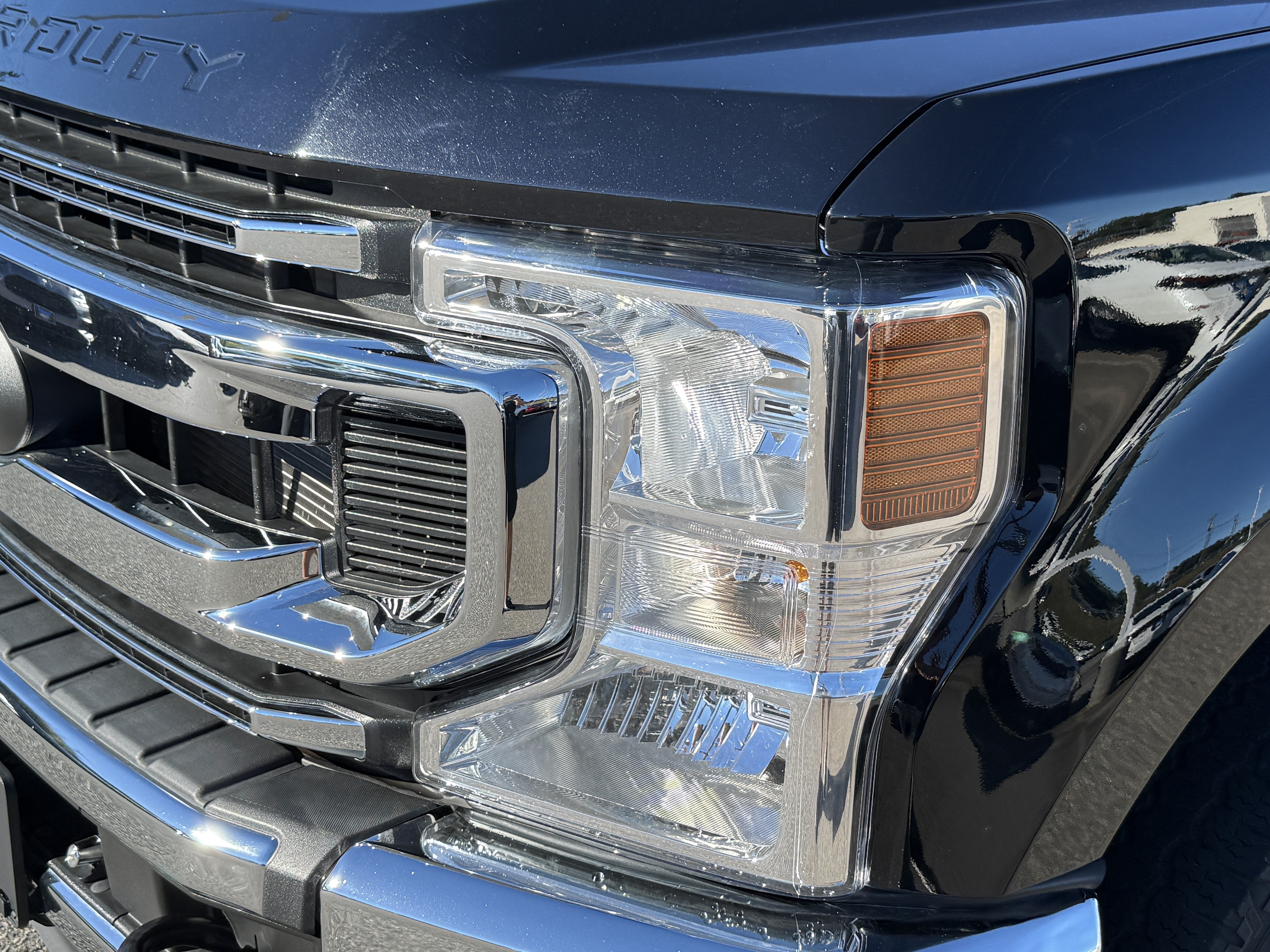 Used 2022 Ford F250 XL w/ STX Appearance Package AWD/4WD image 6
