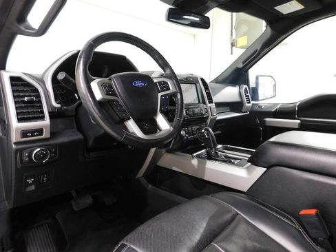 Used 2018 Ford F150 Lariat w/ Equipment Group 502A Luxury AWD/4WD image 34
