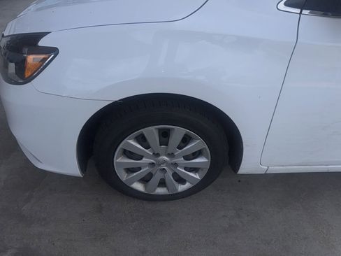 Used 2019 Nissan Sentra S FWD image 2