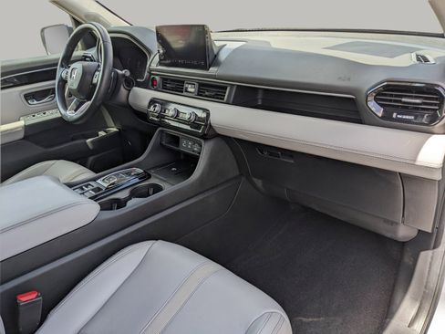 Used 2023 Honda Pilot EX-L image 16
