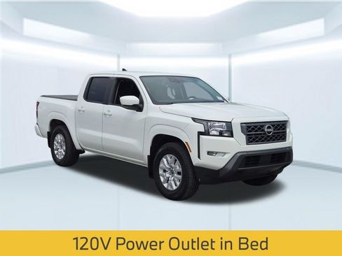 Used 2024 Nissan Frontier SV w/ SV Convenience Package RWD image 9