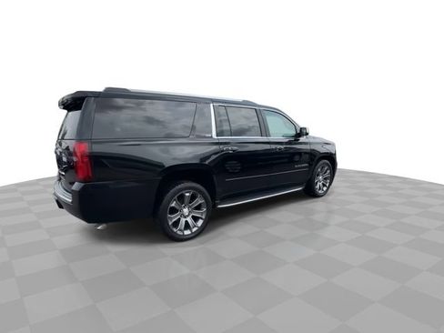 Used 2016 Chevrolet Suburban LTZ AWD/4WD image 8