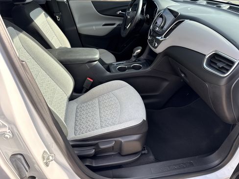 Used 2022 Chevrolet Equinox LT image 14