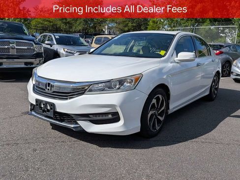 Used 2017 Honda Accord EX image 8