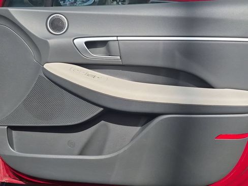 Used 2025 Hyundai Sonata SEL FWD image 33