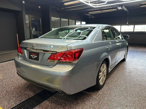 Used 2011 Toyota Avalon FWD image 7