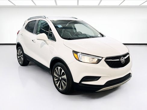 Used 2022 Buick Encore Preferred w/ Safety Package FWD image 3