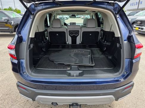 Used 2025 Honda Pilot Touring image 12