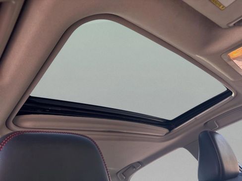 Used 2016 Toyota Camry SE w/ Moonroof Package FWD image 37