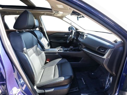 Used 2023 Nissan Rogue SV w/ SV Premium B Package AWD/4WD image 22