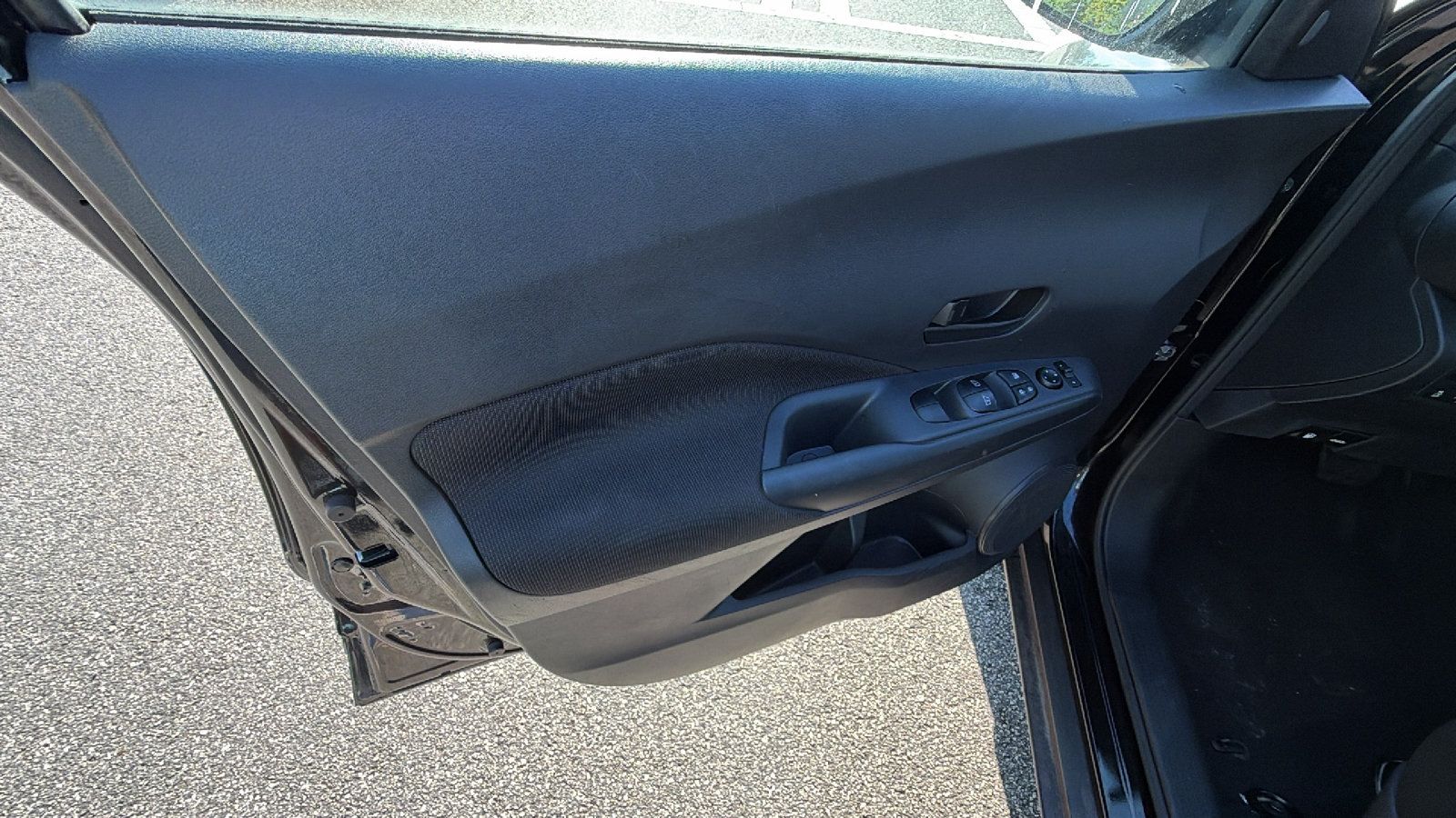 Used 2025 Nissan Kicks Play S FWD image 14