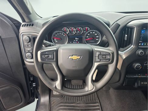 Used 2020 Chevrolet Silverado 1500 LT AWD/4WD image 15