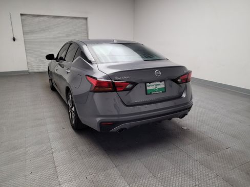 Used 2019 Nissan Altima 2.5 SL FWD image 6