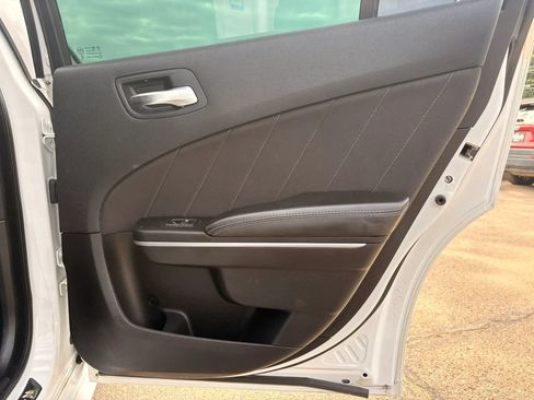 Used 2019 Dodge Charger Scat Pack RWD image 8
