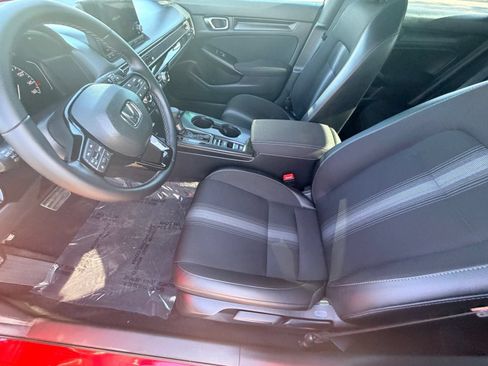 Certified 2025 Honda Civic Sport image 17