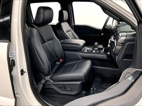 Used 2025 Ford F150 Lariat AWD/4WD image 8