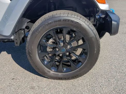 New 2024 Jeep Wrangler Unlimited Sahara w/ Technology Group image 12