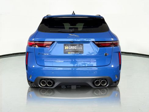 Used 2021 Jaguar F-PACE SVR image 7