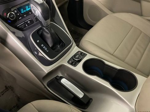 Used 2013 Ford C-MAX SEL image 18