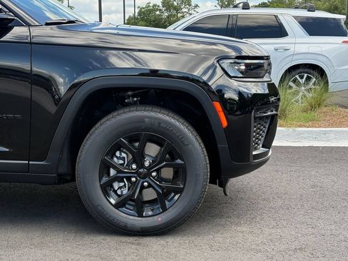 New 2026 Jeep Grand Cherokee L 4WD image 28