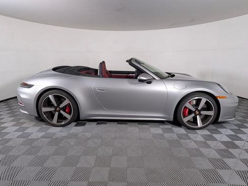 Used 2025 Porsche 911 Carrera S RWD image 8