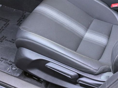 Used 2025 Honda Civic Sport image 15