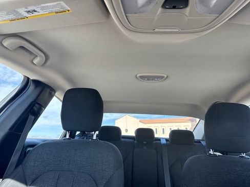 Used 2016 Chrysler 200 LX image 21