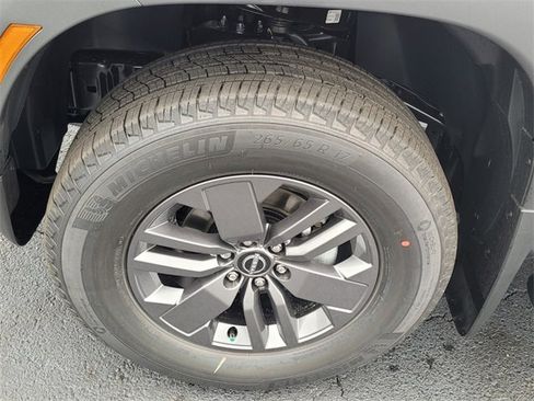 New 2026 Nissan Frontier SV w/ SV Convenience Package image 12