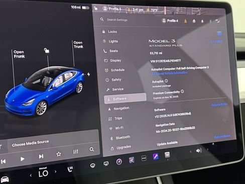Used 2020 Tesla Model 3 Standard Range Plus image 17