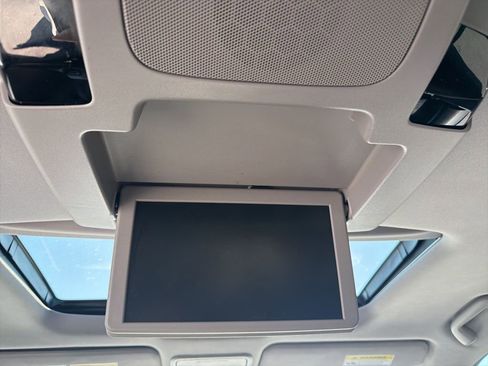 Used 2019 Honda Pilot Touring image 23