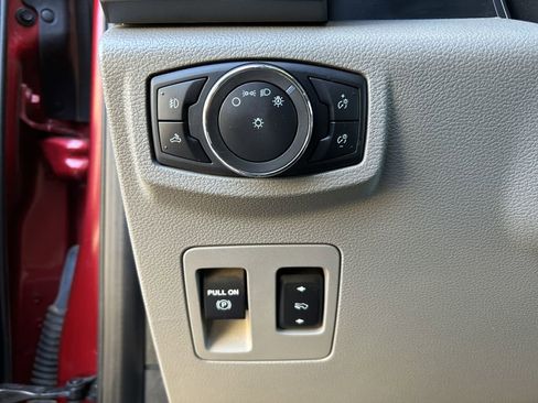 Used 2020 Ford F150 XLT w/ Equipment Group 302A Luxury AWD/4WD image 5