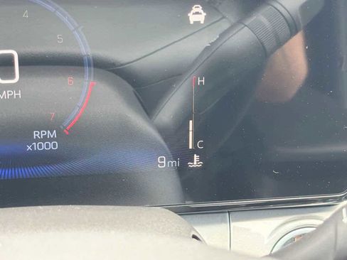 New 2026 Chevrolet Trax LT w/ Driver Confidence Package FWD image 30