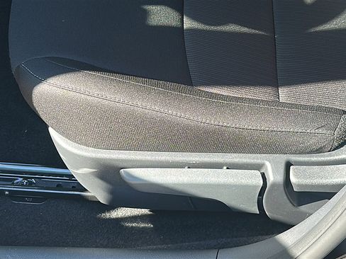 New 2025 Nissan Sentra SV image 12