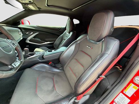 Used 2018 Chevrolet Camaro ZL1 RWD image 22